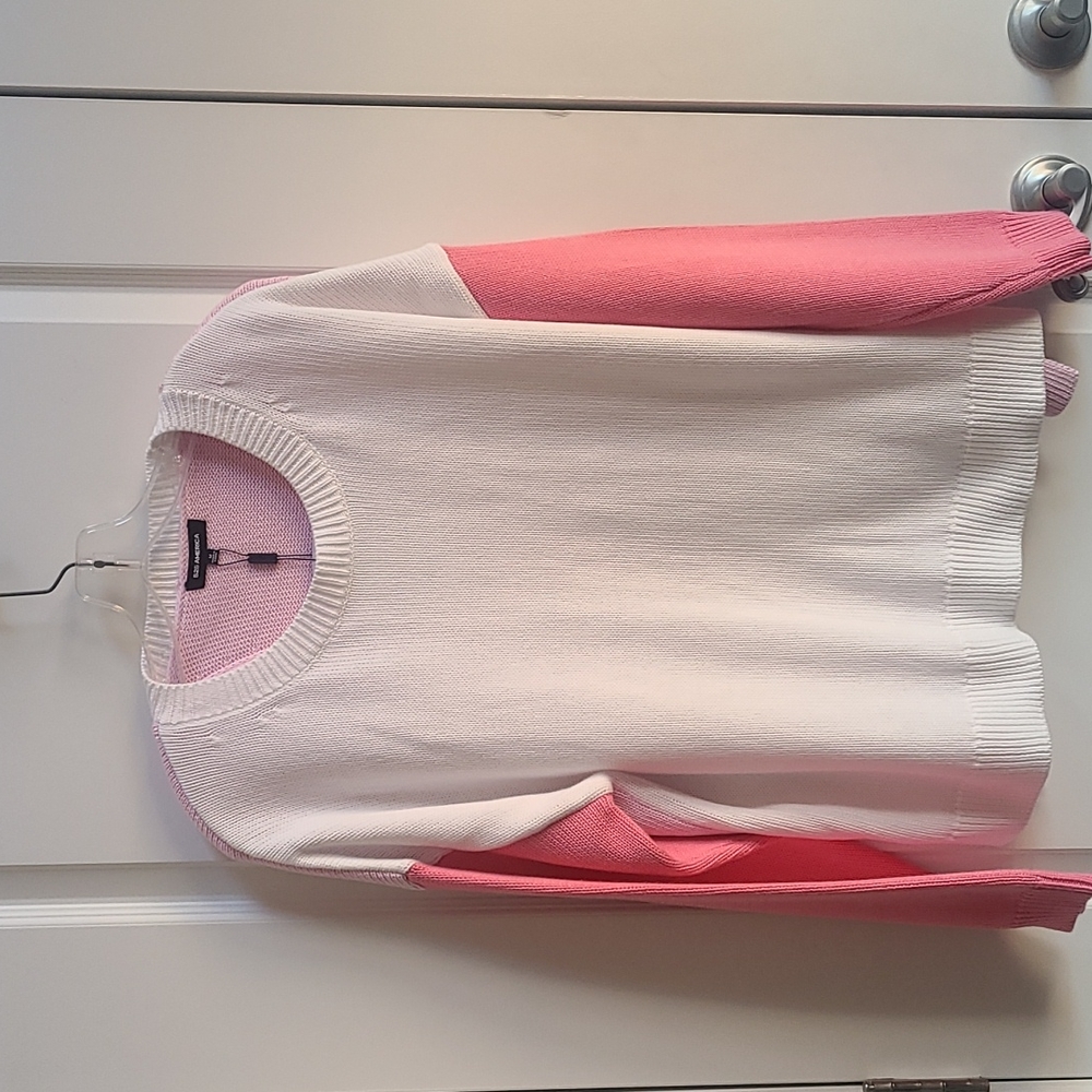 Women’s NWT 525 "Born in Brooklyn" Sweater